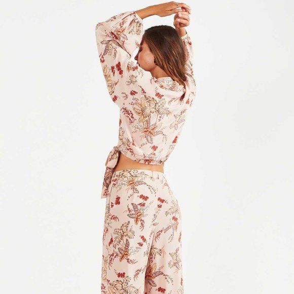 TIGERLILY Silk Mazari Long Sleeve Wrap Crop Top Blouse RRP$249 - Picture 9 of 13